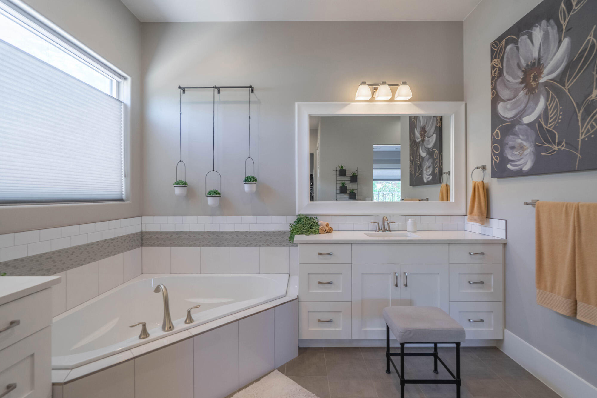 LEDGES OF SG HIDDEN PINYON - Residential