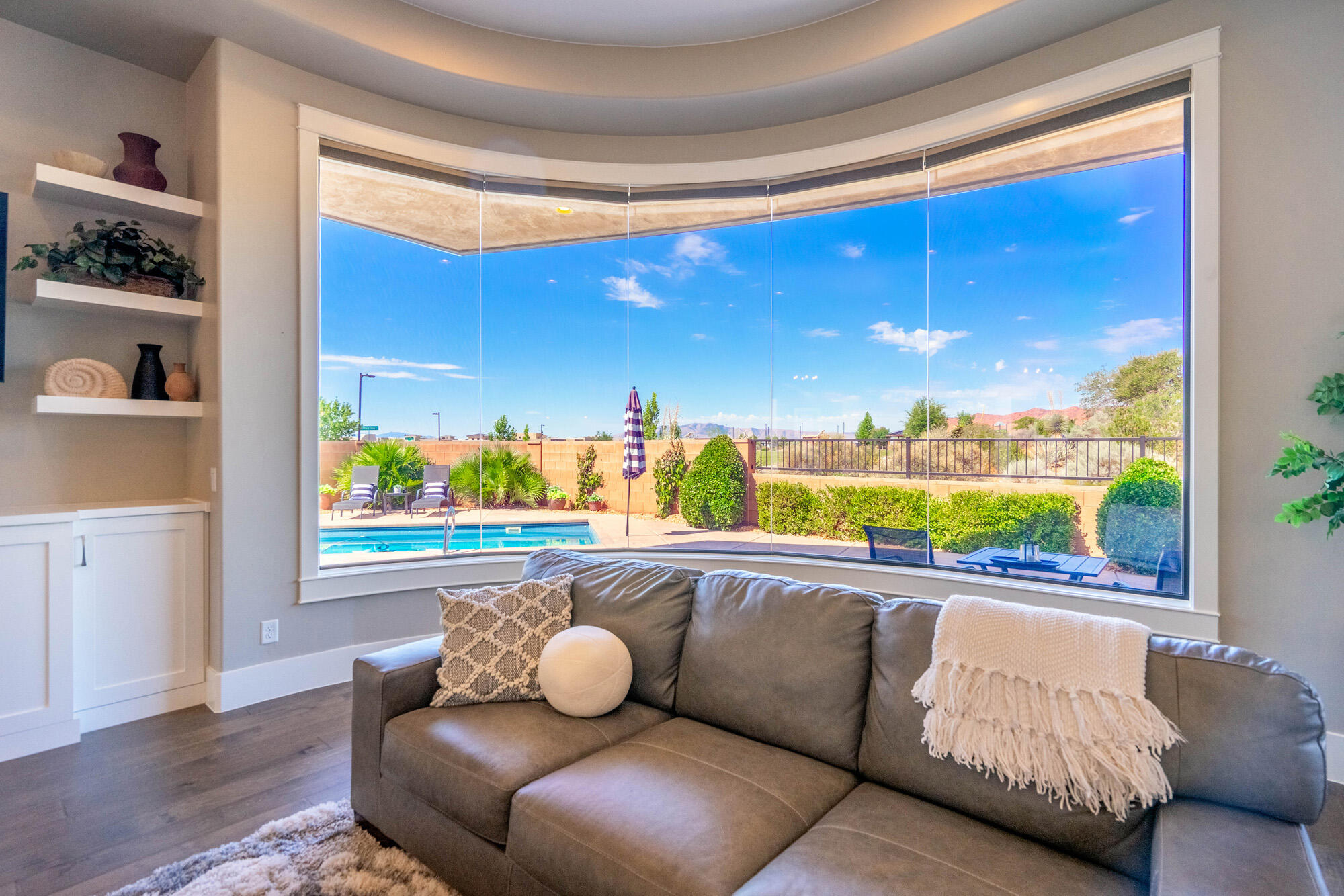 LEDGES OF SG HIDDEN PINYON - Residential