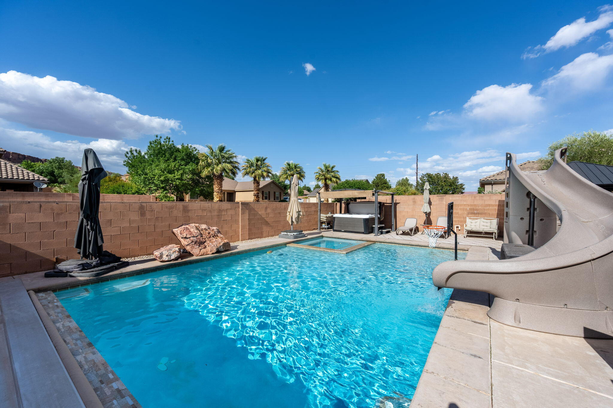 JEDORA ESTATES - Residential