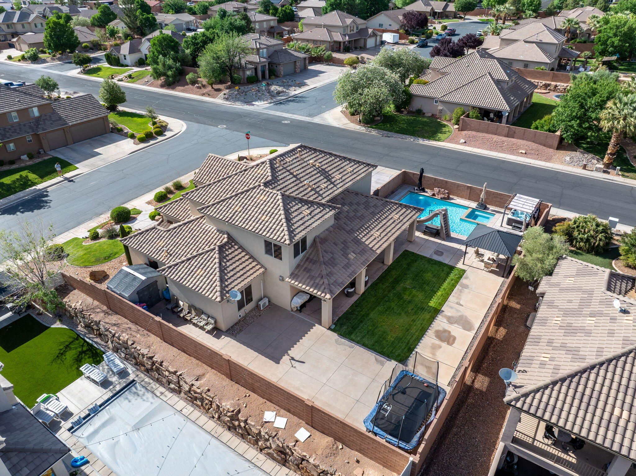 JEDORA ESTATES - Residential