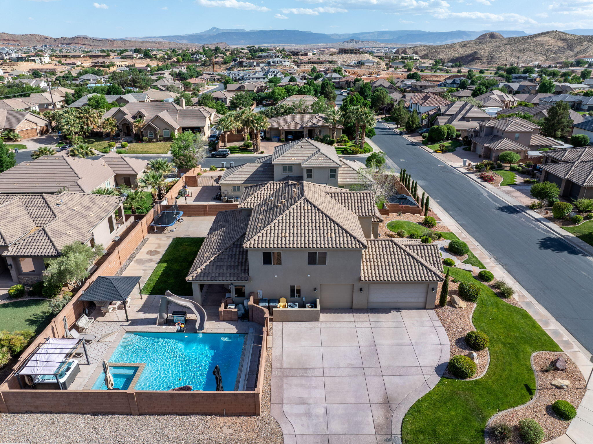 JEDORA ESTATES - Residential