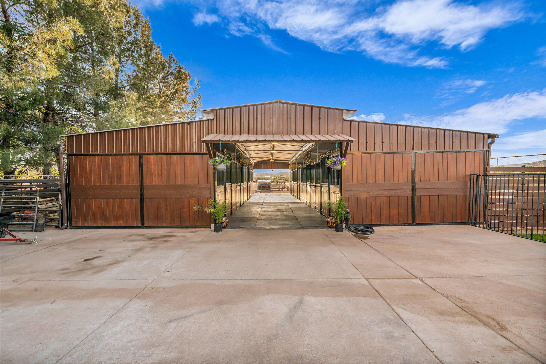 BLOOMINGTON RANCHES - Residential
