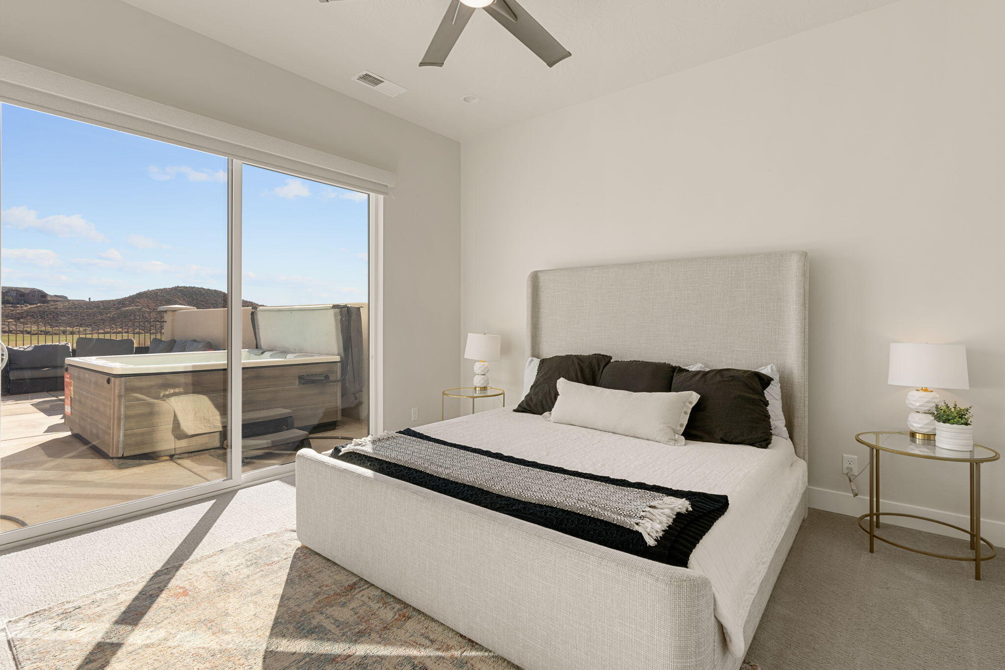 10 DIAGONAL CONDOS - Residential