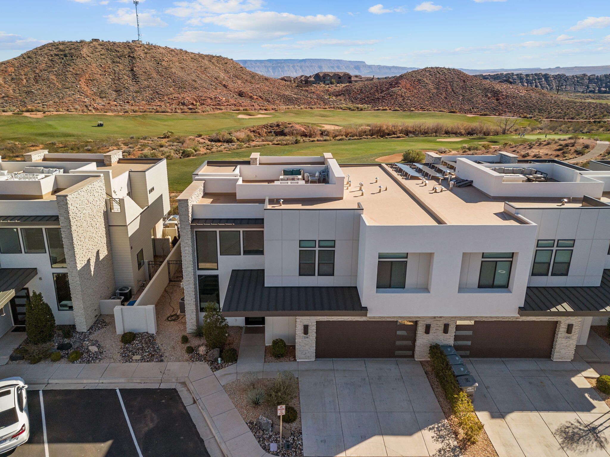 10 DIAGONAL CONDOS - Residential
