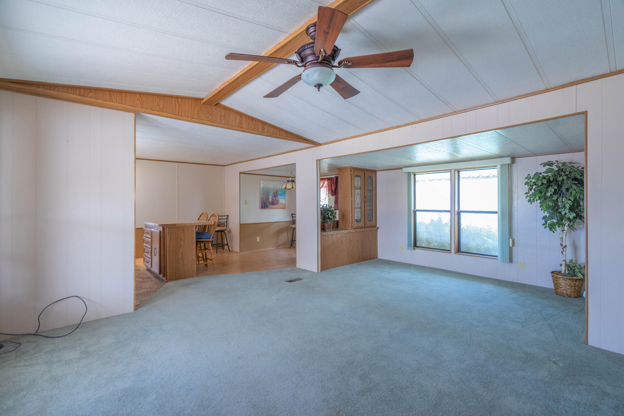 LAVA BLUFF MOBILE HOME PARK - Residential