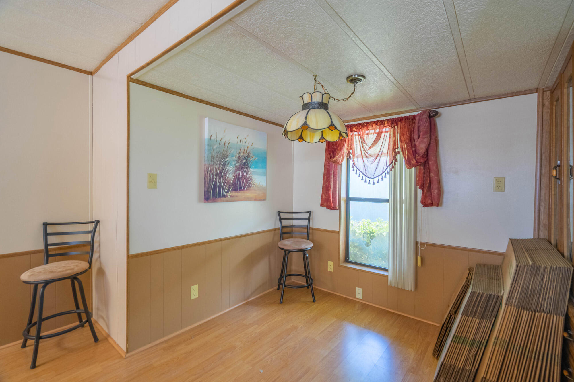 LAVA BLUFF MOBILE HOME PARK - Residential