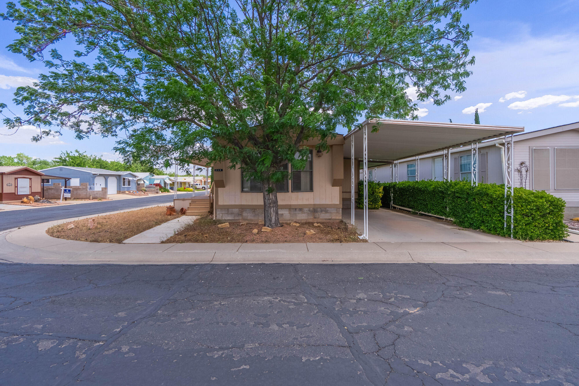 LAVA BLUFF MOBILE HOME PARK - Residential