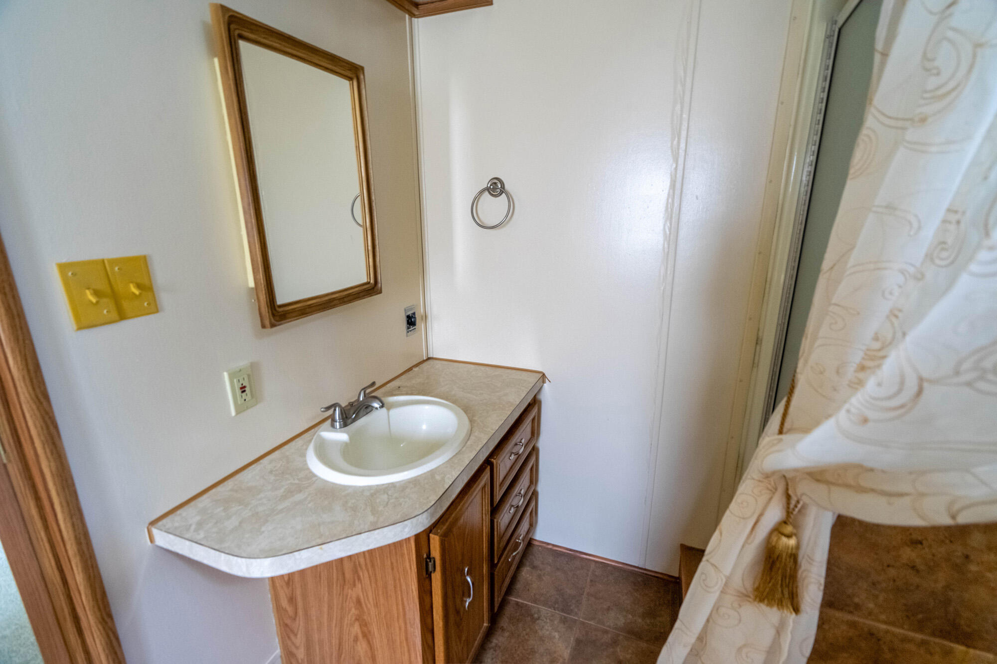 LAVA BLUFF MOBILE HOME PARK - Residential