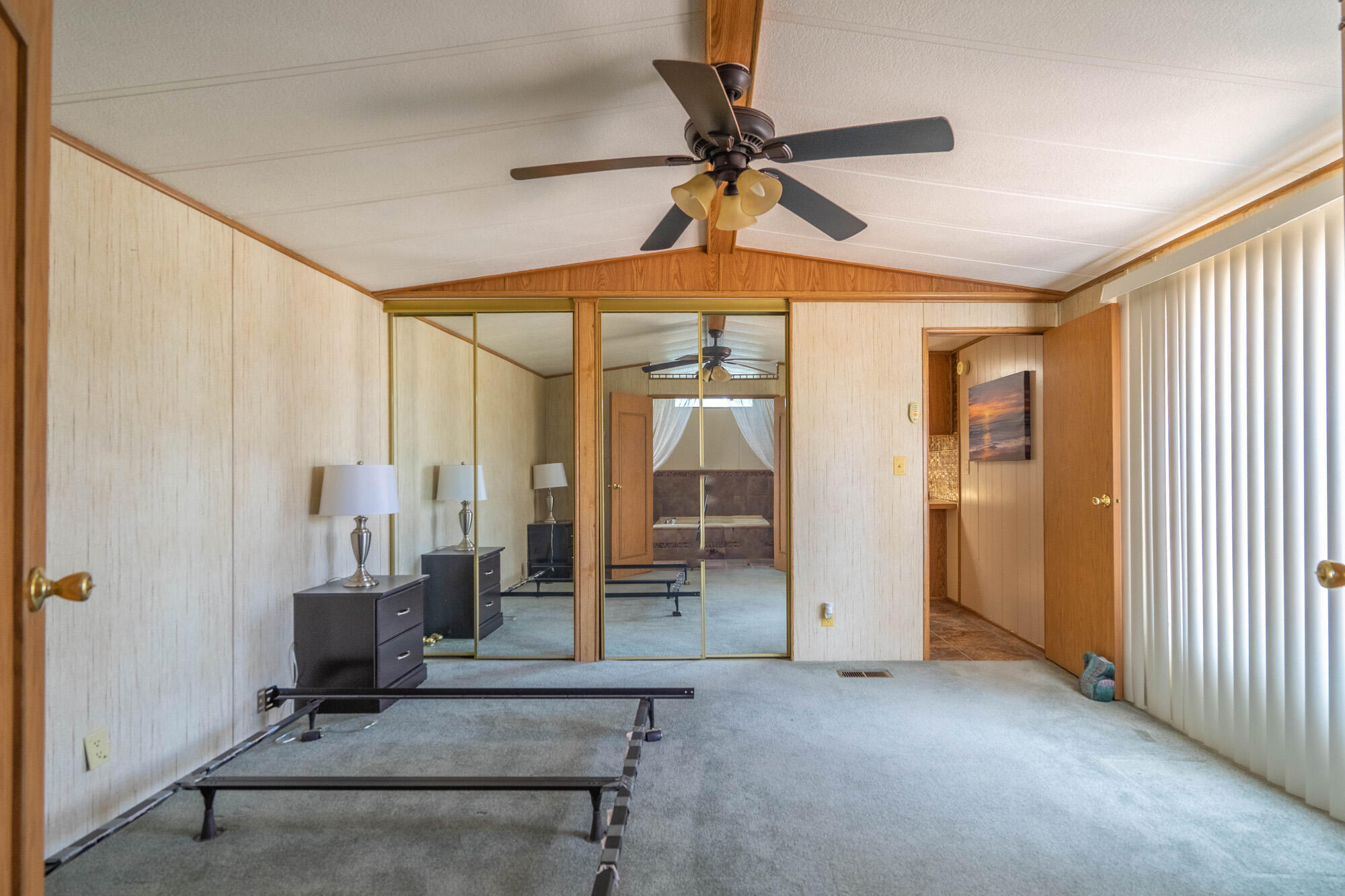 LAVA BLUFF MOBILE HOME PARK - Residential