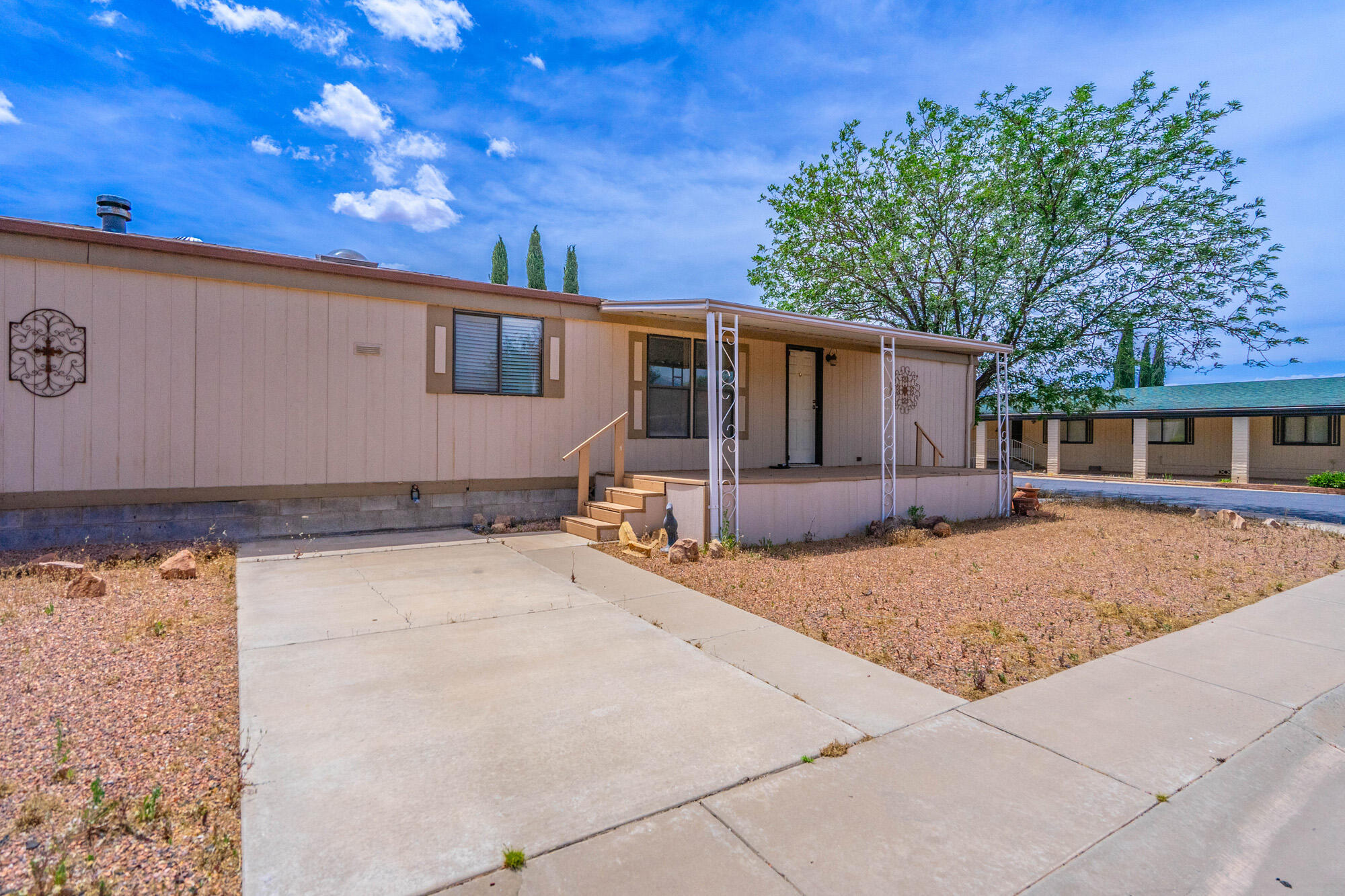 LAVA BLUFF MOBILE HOME PARK - Residential