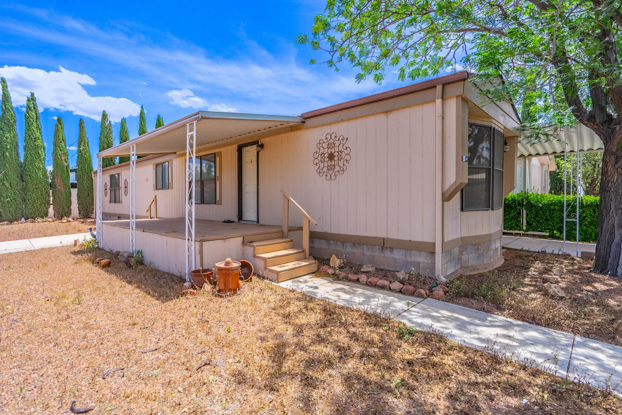 LAVA BLUFF MOBILE HOME PARK - Residential