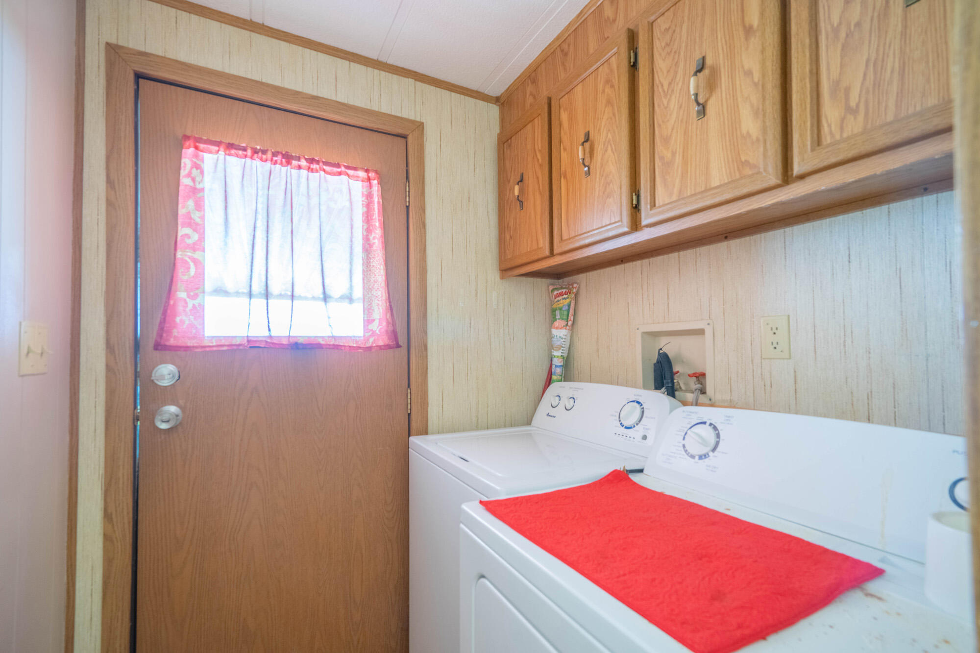 LAVA BLUFF MOBILE HOME PARK - Residential
