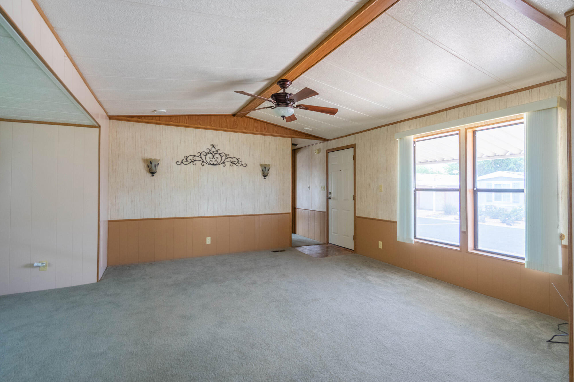 LAVA BLUFF MOBILE HOME PARK - Residential