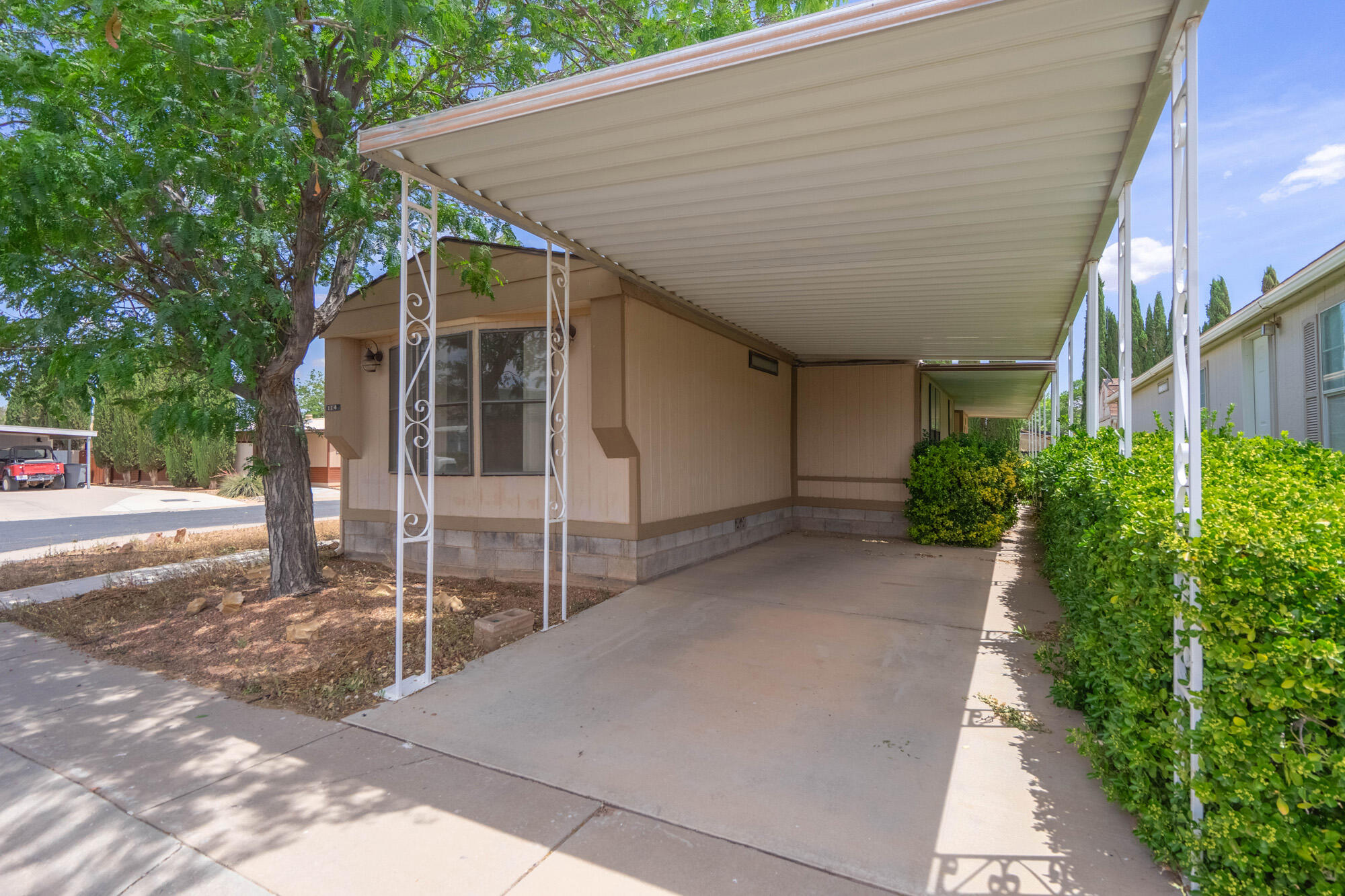 LAVA BLUFF MOBILE HOME PARK - Residential