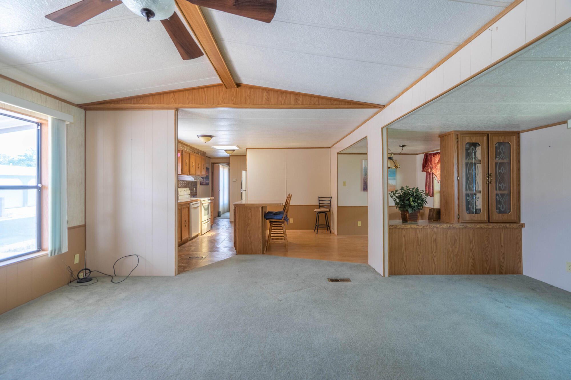 LAVA BLUFF MOBILE HOME PARK - Residential