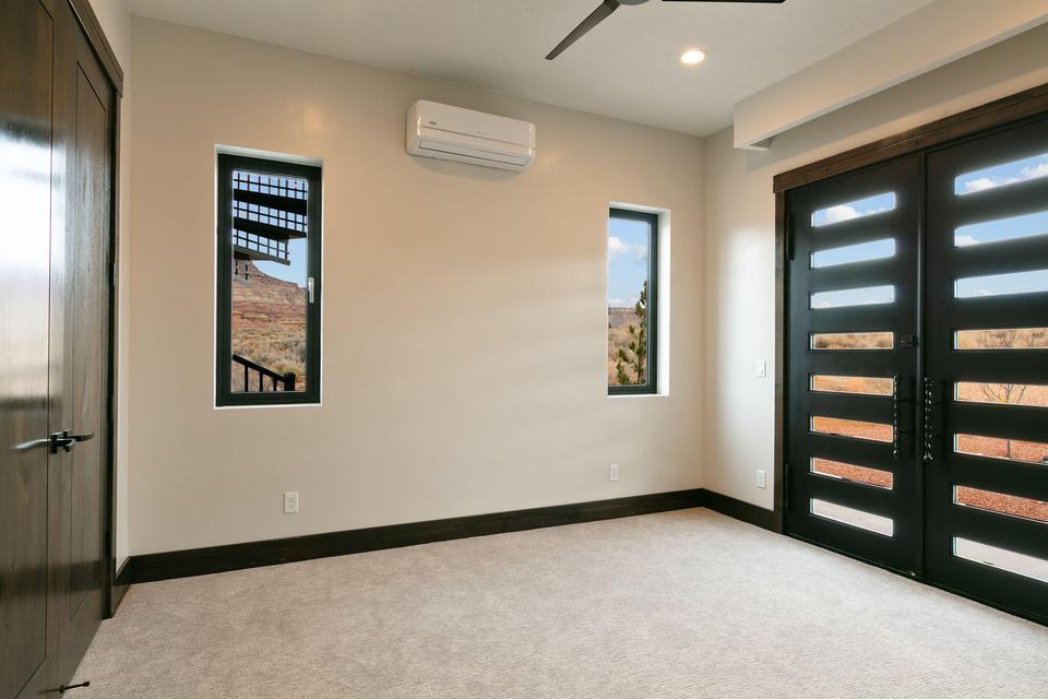 VIRGIN ACRES - Residential