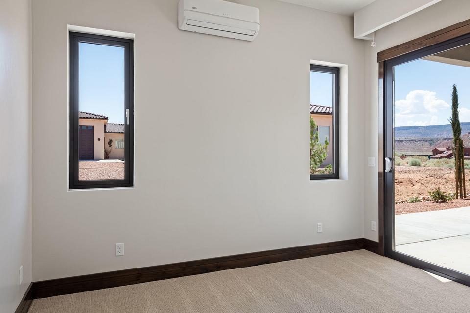 VIRGIN ACRES - Residential
