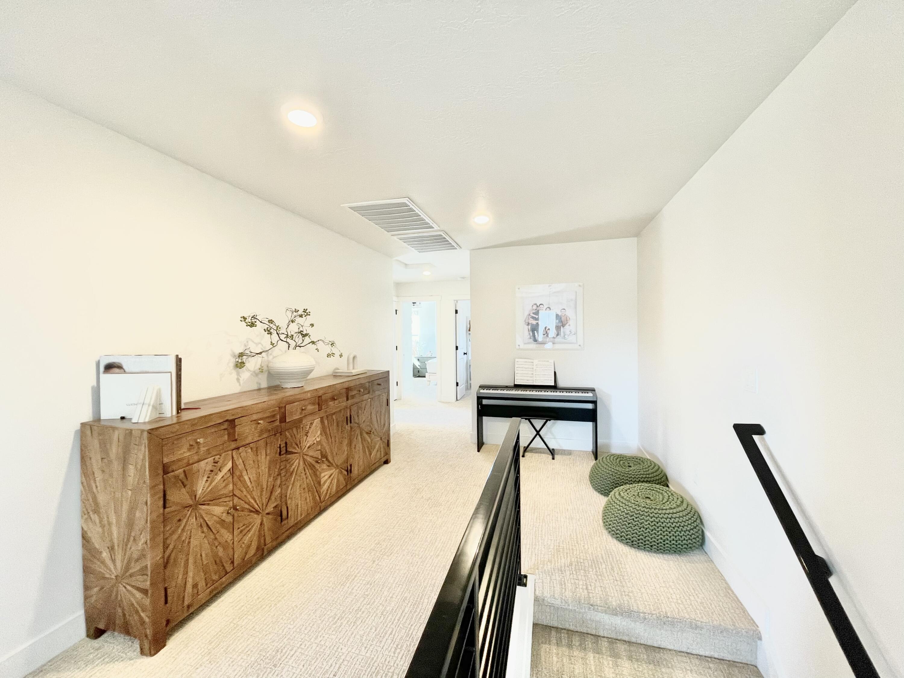 AUBURN HILLS - Residential