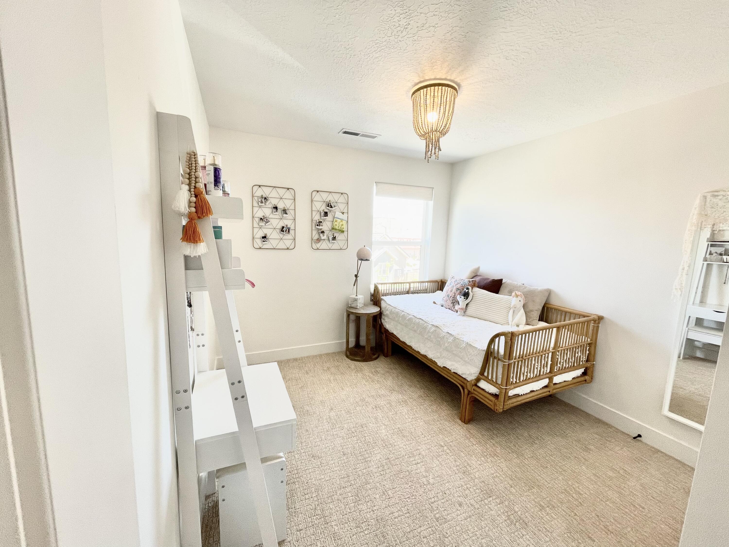 AUBURN HILLS - Residential