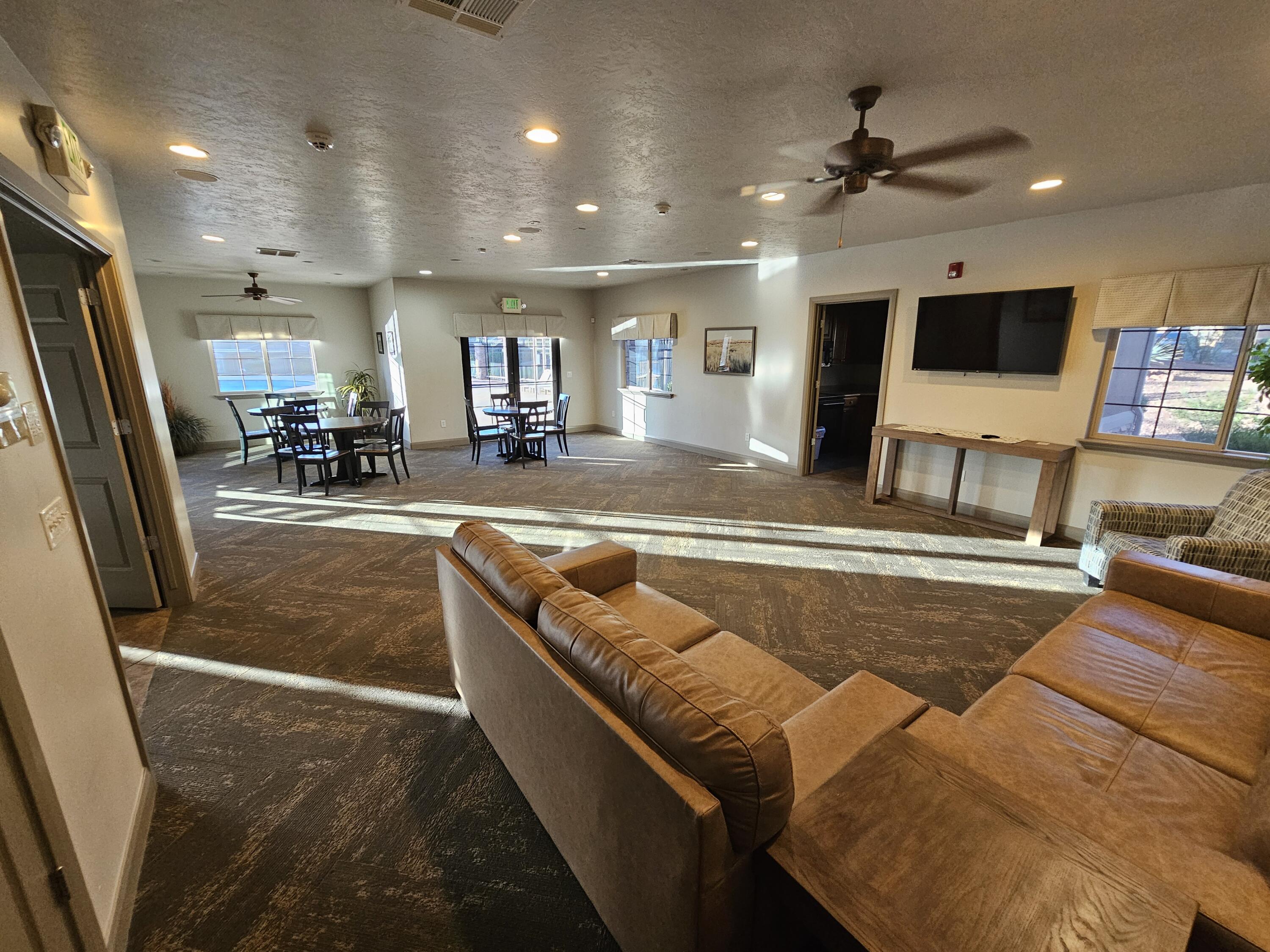 HIDDEN VALLEY TOWN HOMES - Residential