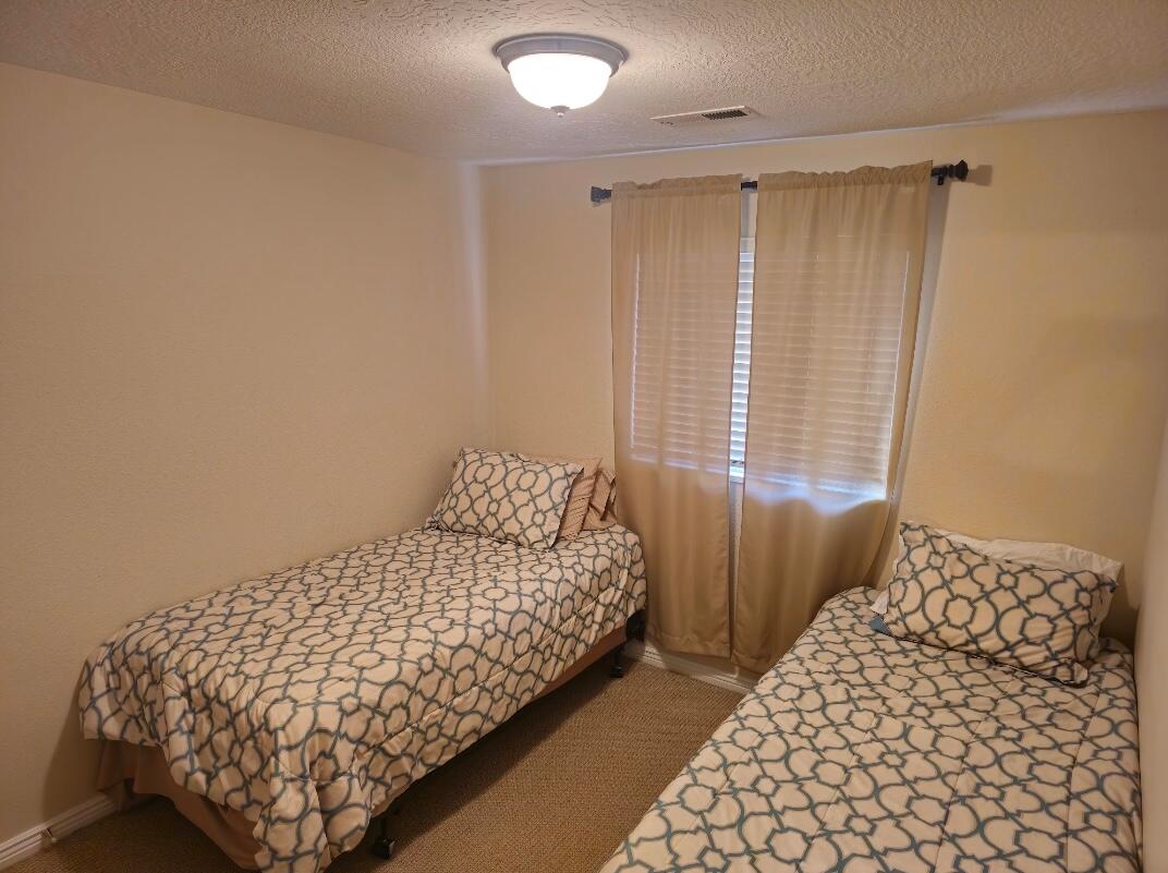 HIDDEN VALLEY TOWN HOMES - Residential