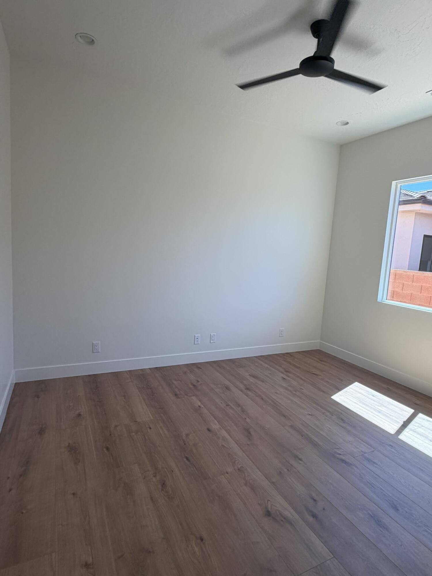 TENAYA SANDS - Residential