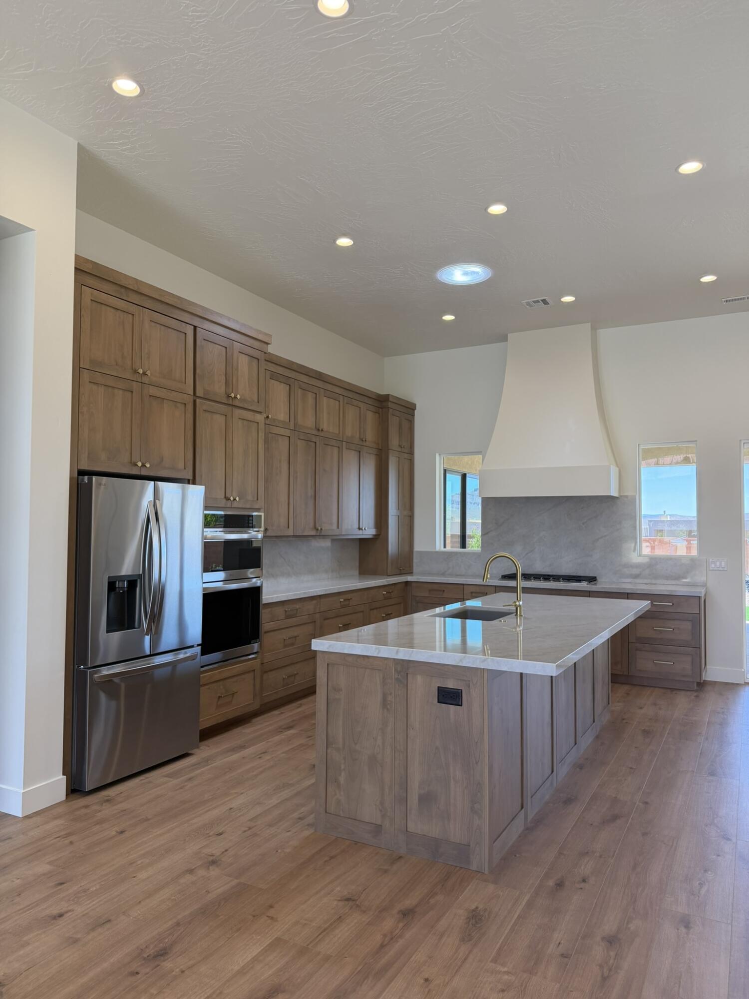 TENAYA SANDS - Residential
