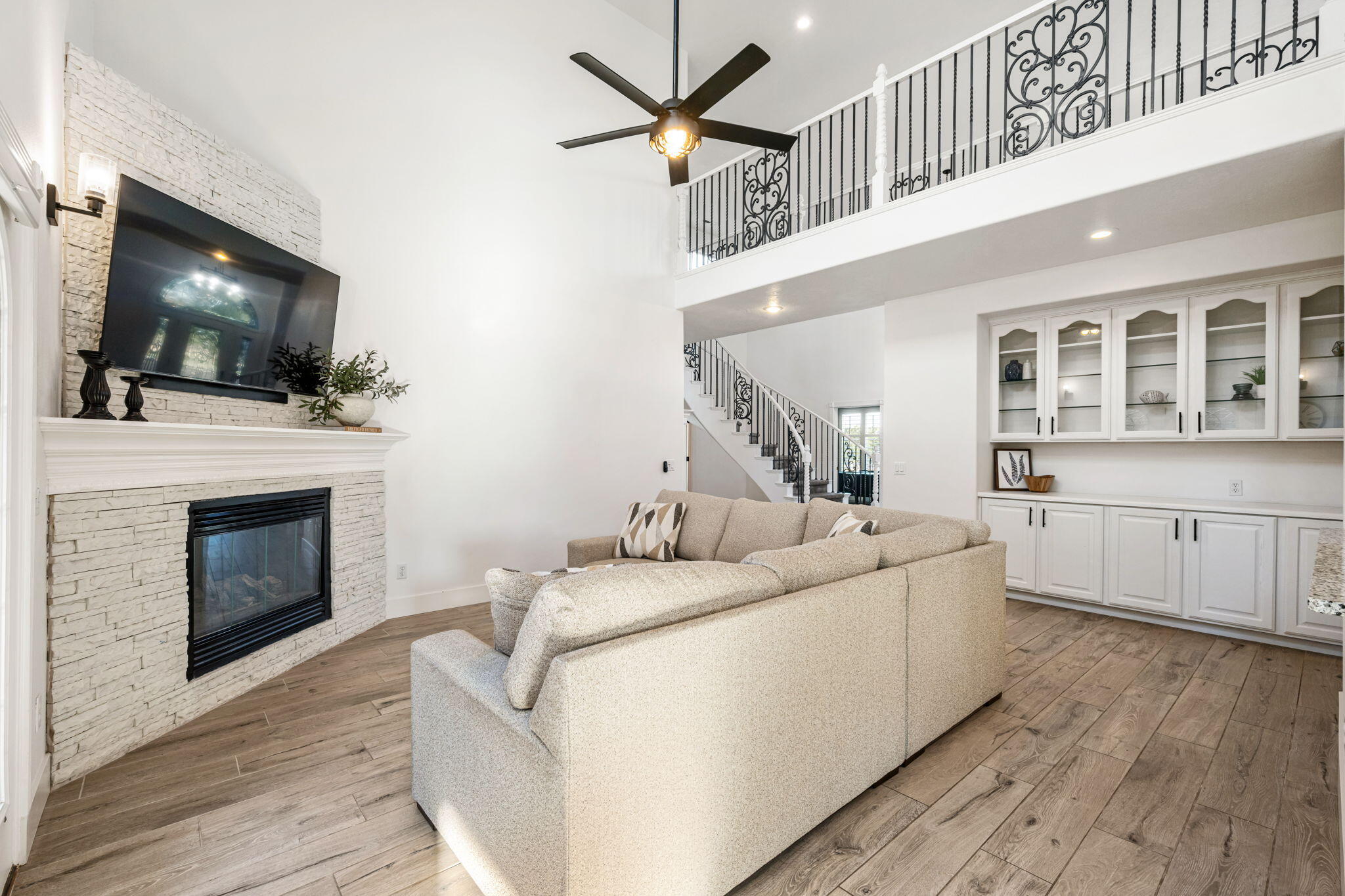 COX LANDING - Residential