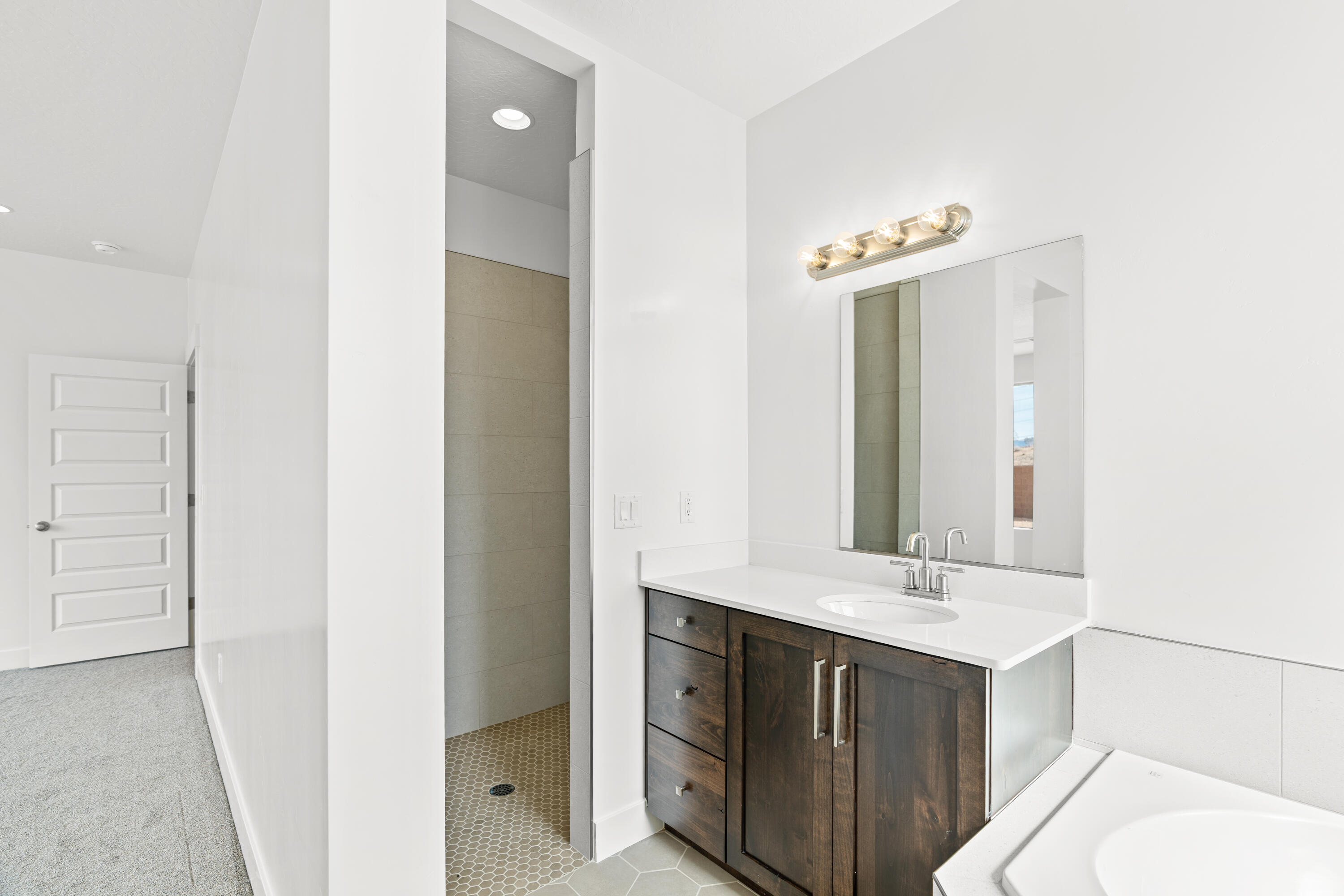 WHITE HILLS SUB - Residential