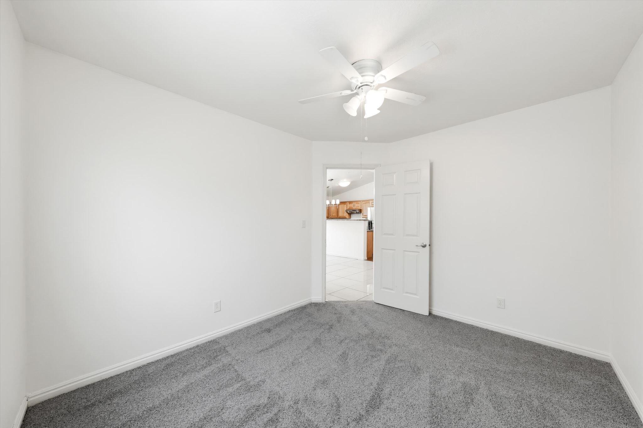 SHADOW CANYON - Residential