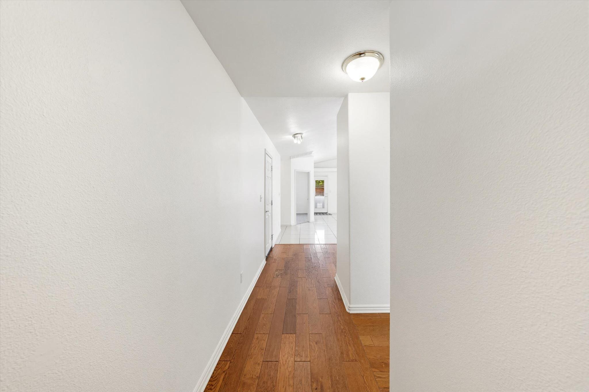 SHADOW CANYON - Residential