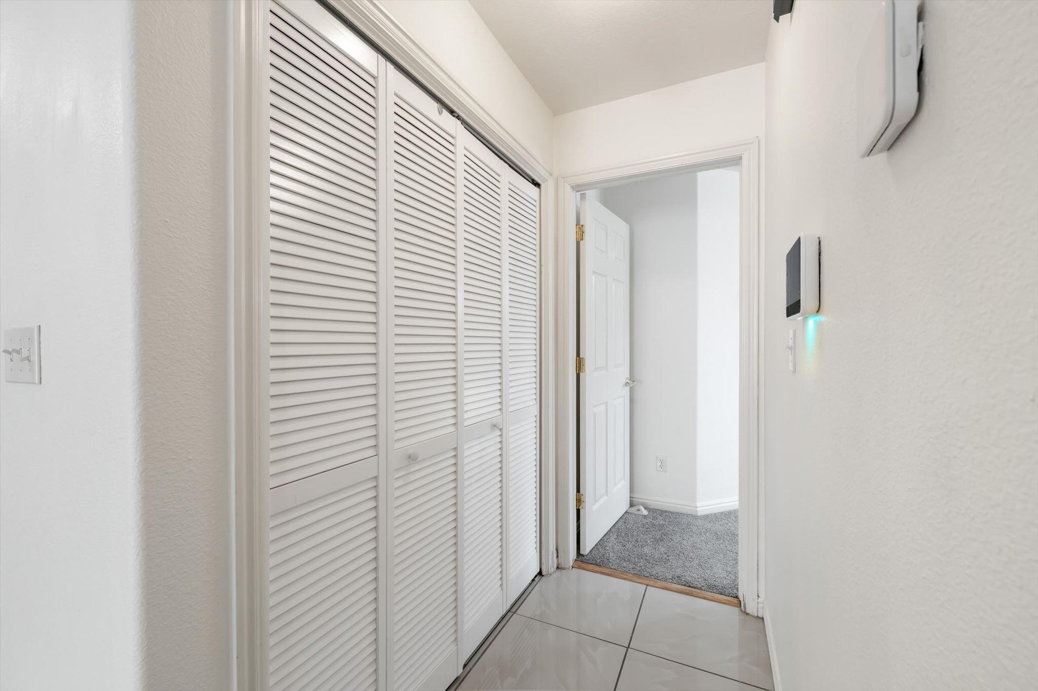 SHADOW CANYON - Residential