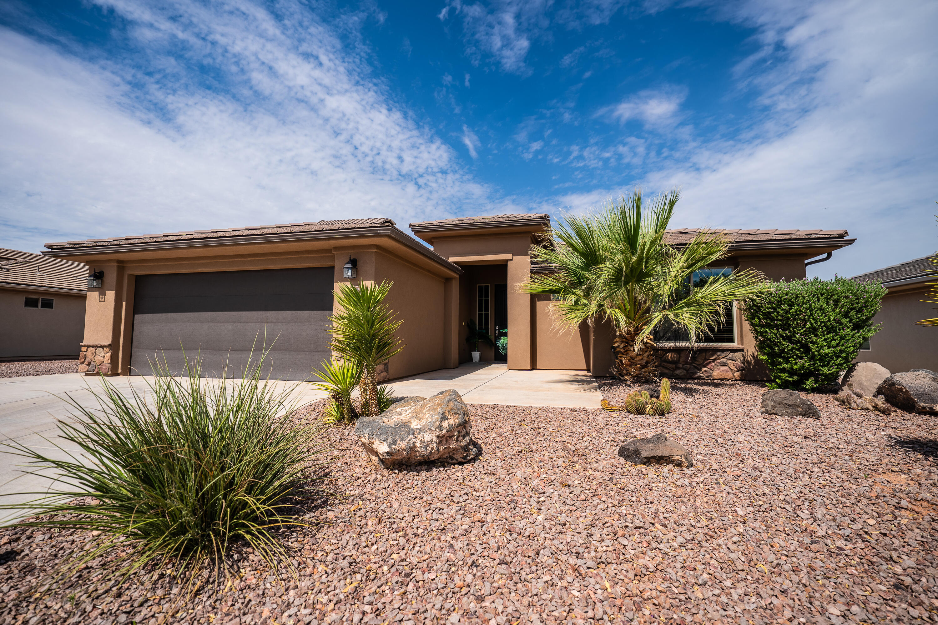 PEREGRINE POINTE - Residential
