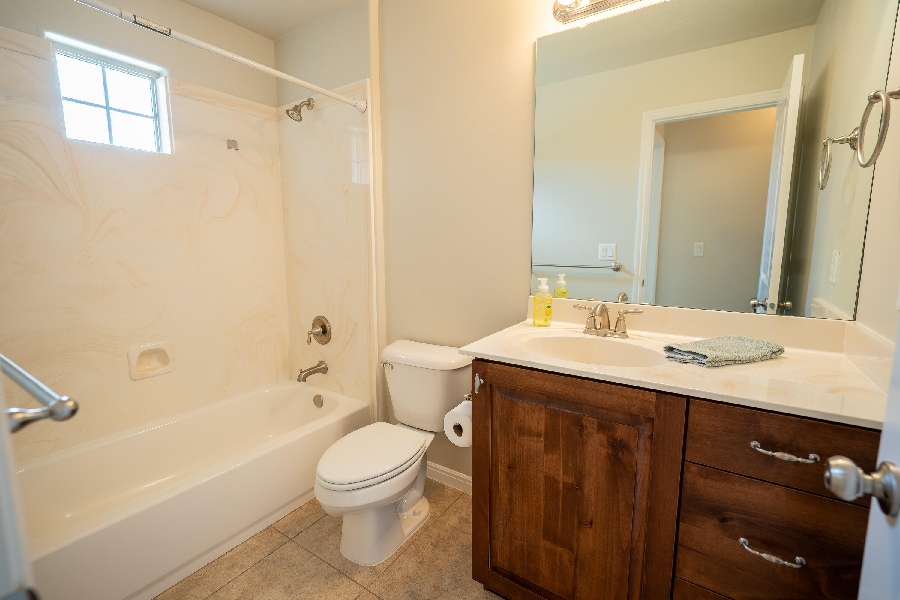 PEREGRINE POINTE - Residential