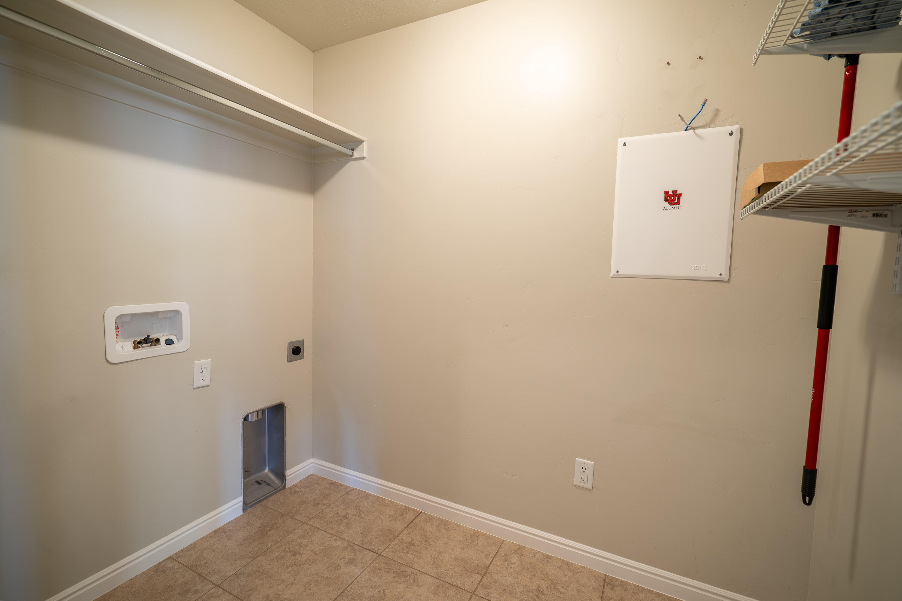 PEREGRINE POINTE - Residential