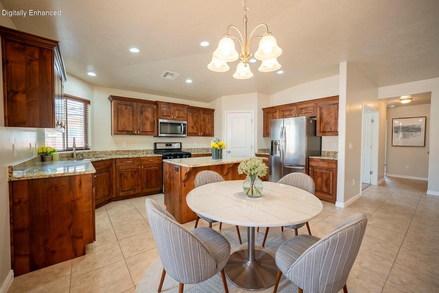 PEREGRINE POINTE - Residential