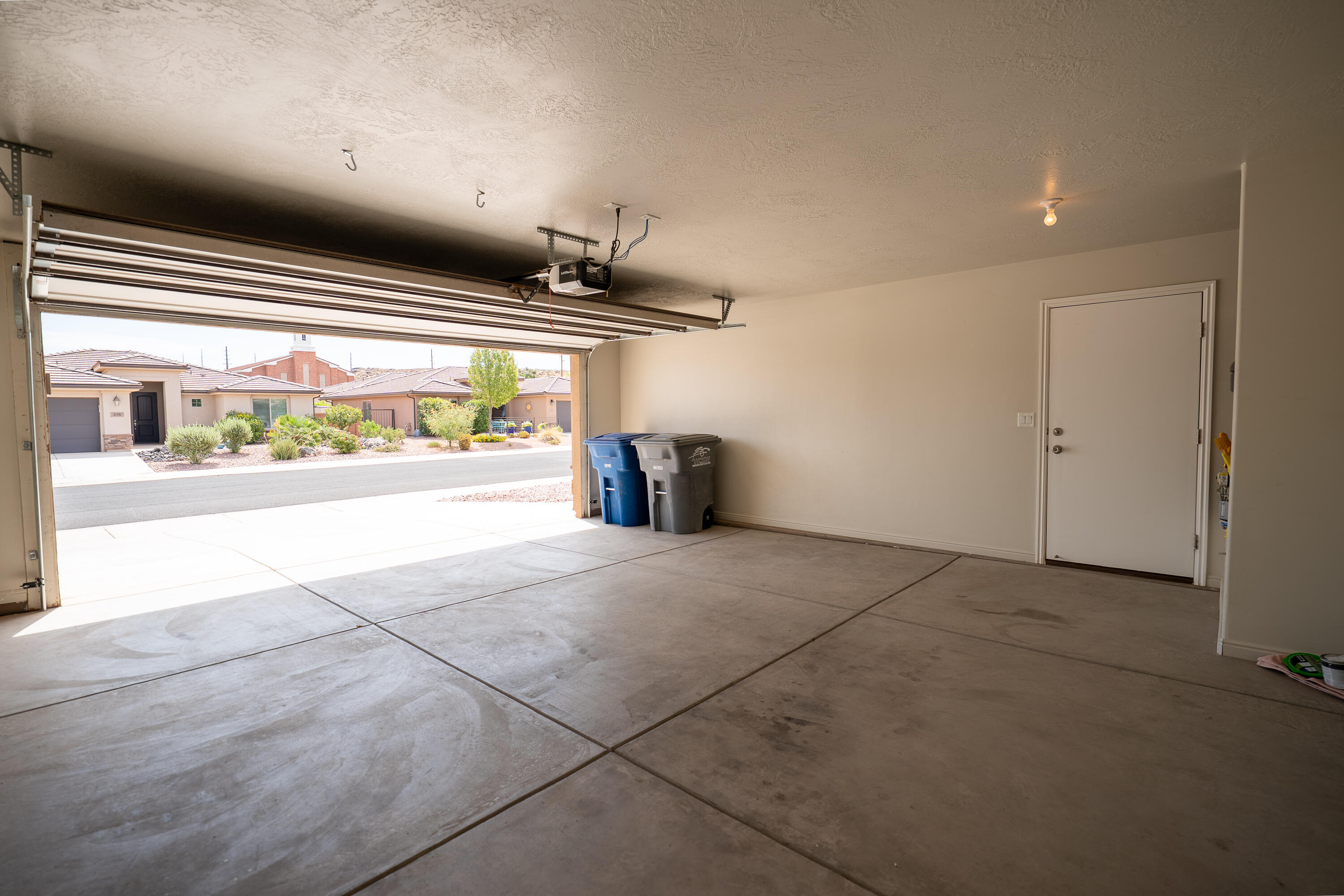 PEREGRINE POINTE - Residential