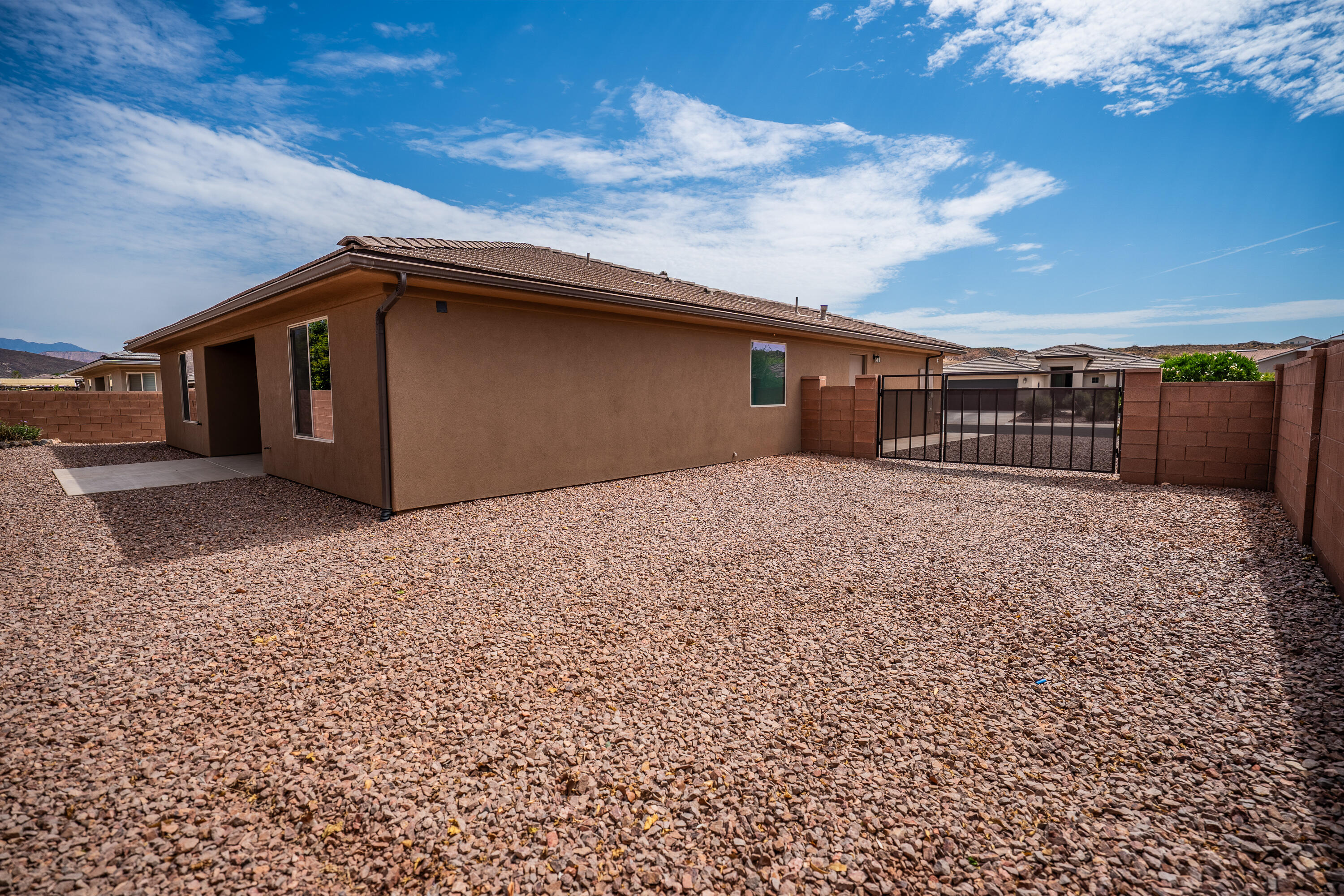 PEREGRINE POINTE - Residential