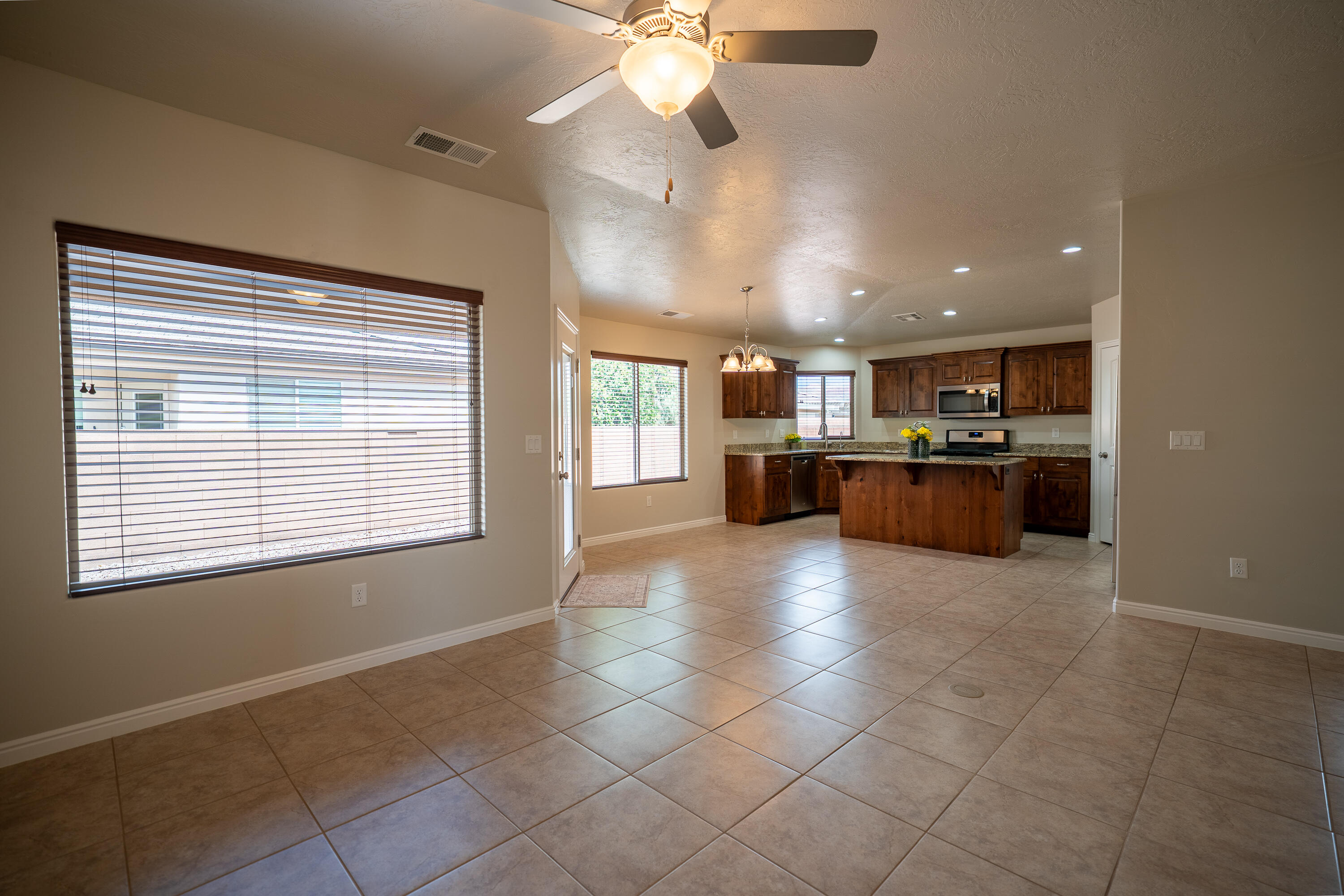 PEREGRINE POINTE - Residential