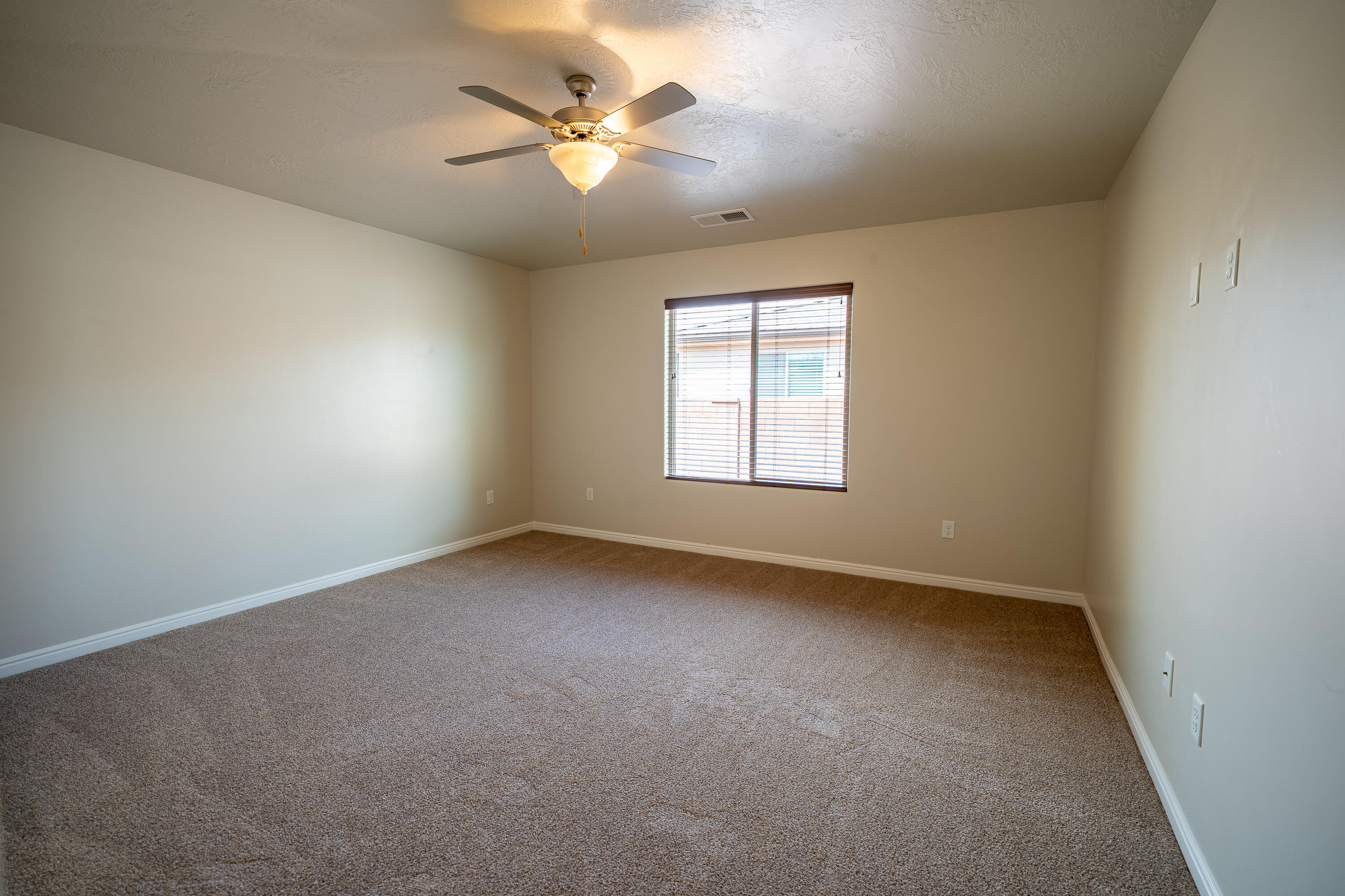 PEREGRINE POINTE - Residential