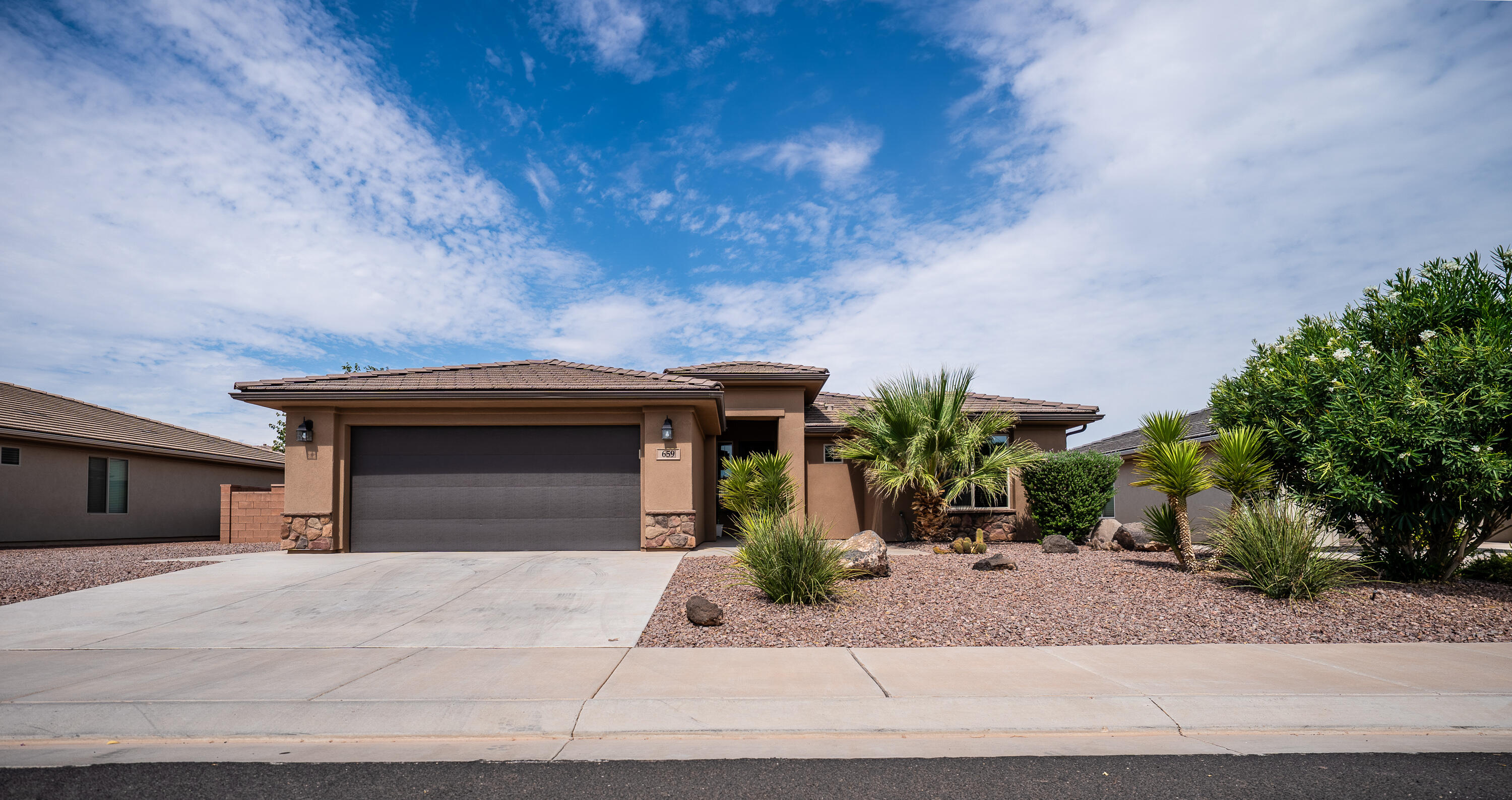 PEREGRINE POINTE - Residential