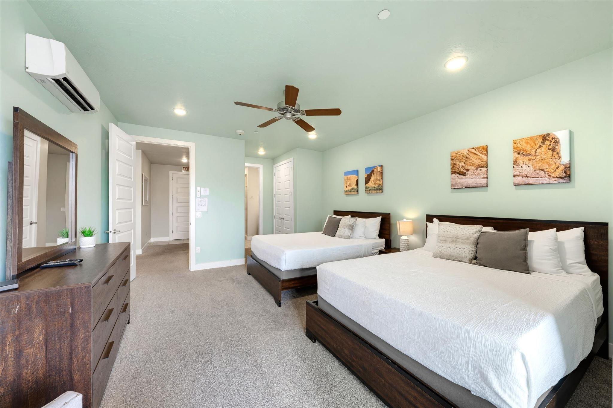VILLAS AT SAND HOLLOW - Residential