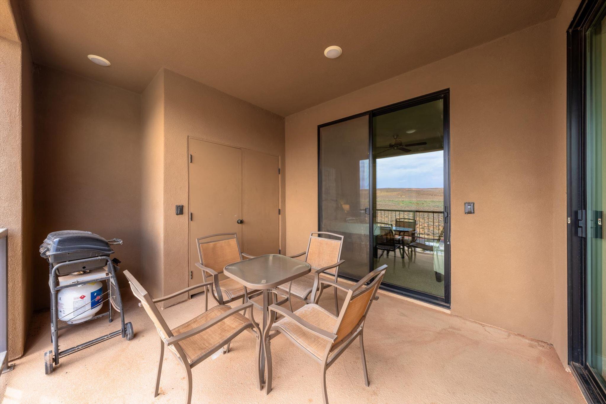 VILLAS AT SAND HOLLOW - Residential