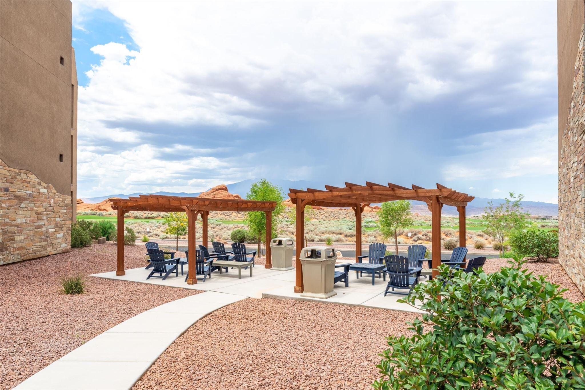 VILLAS AT SAND HOLLOW - Residential