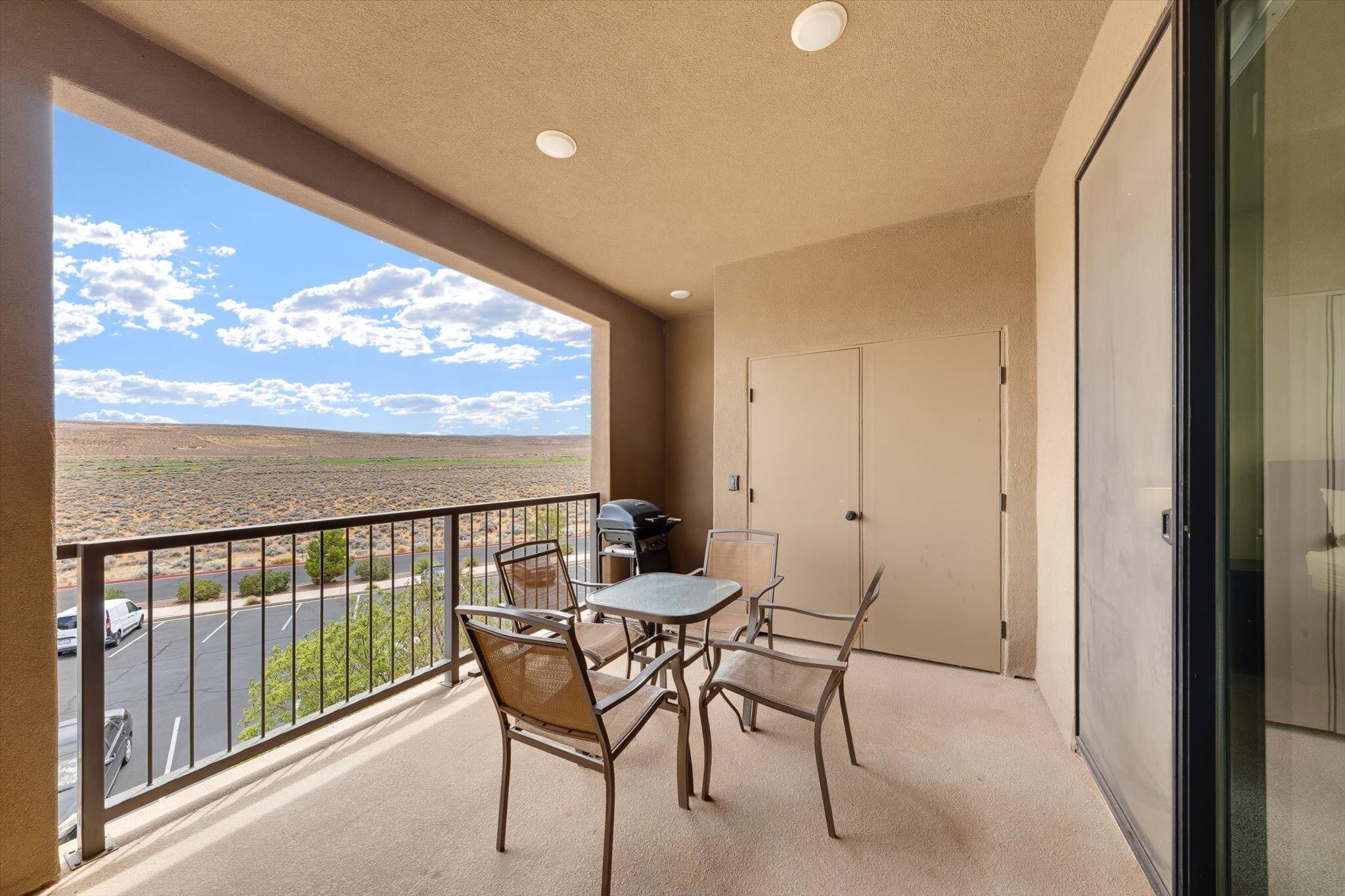 VILLAS AT SAND HOLLOW - Residential