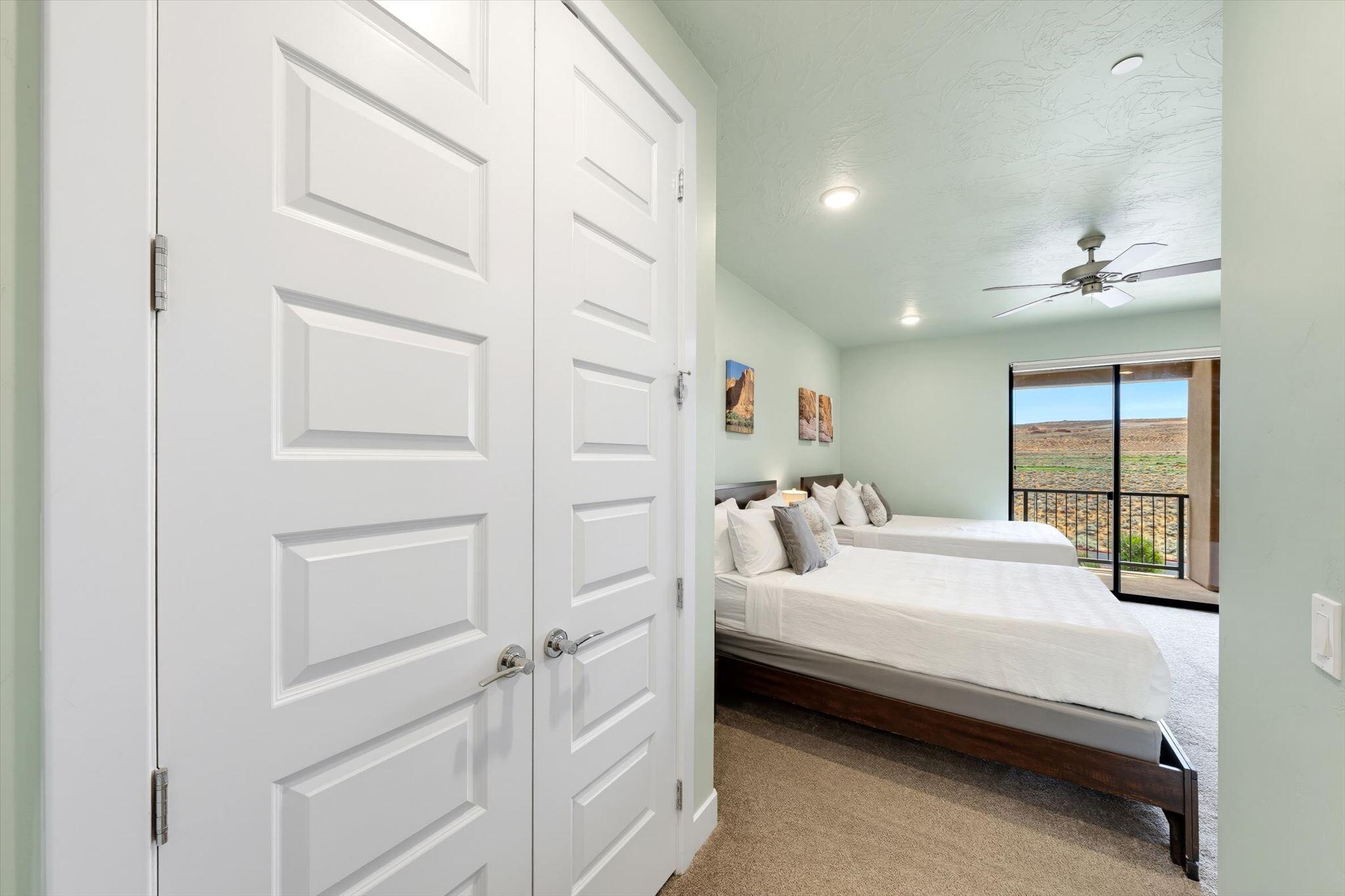 VILLAS AT SAND HOLLOW - Residential