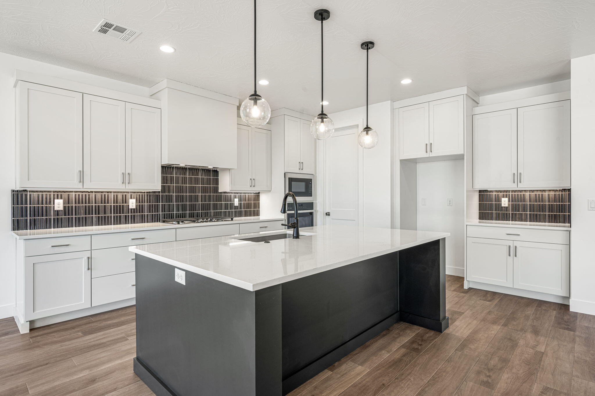 SOLIS AT CORAL CANYON - Residential