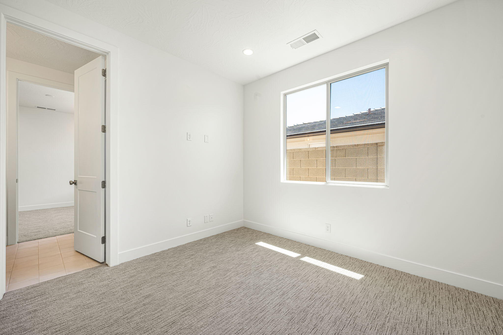 SOLIS AT CORAL CANYON - Residential