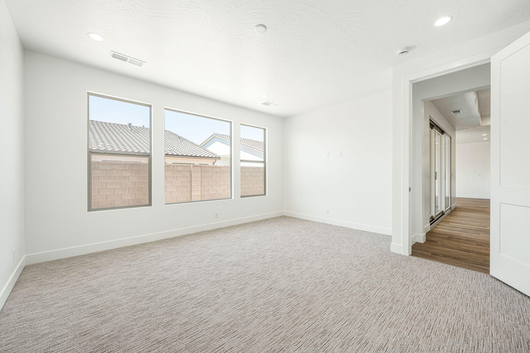 SOLIS AT CORAL CANYON - Residential