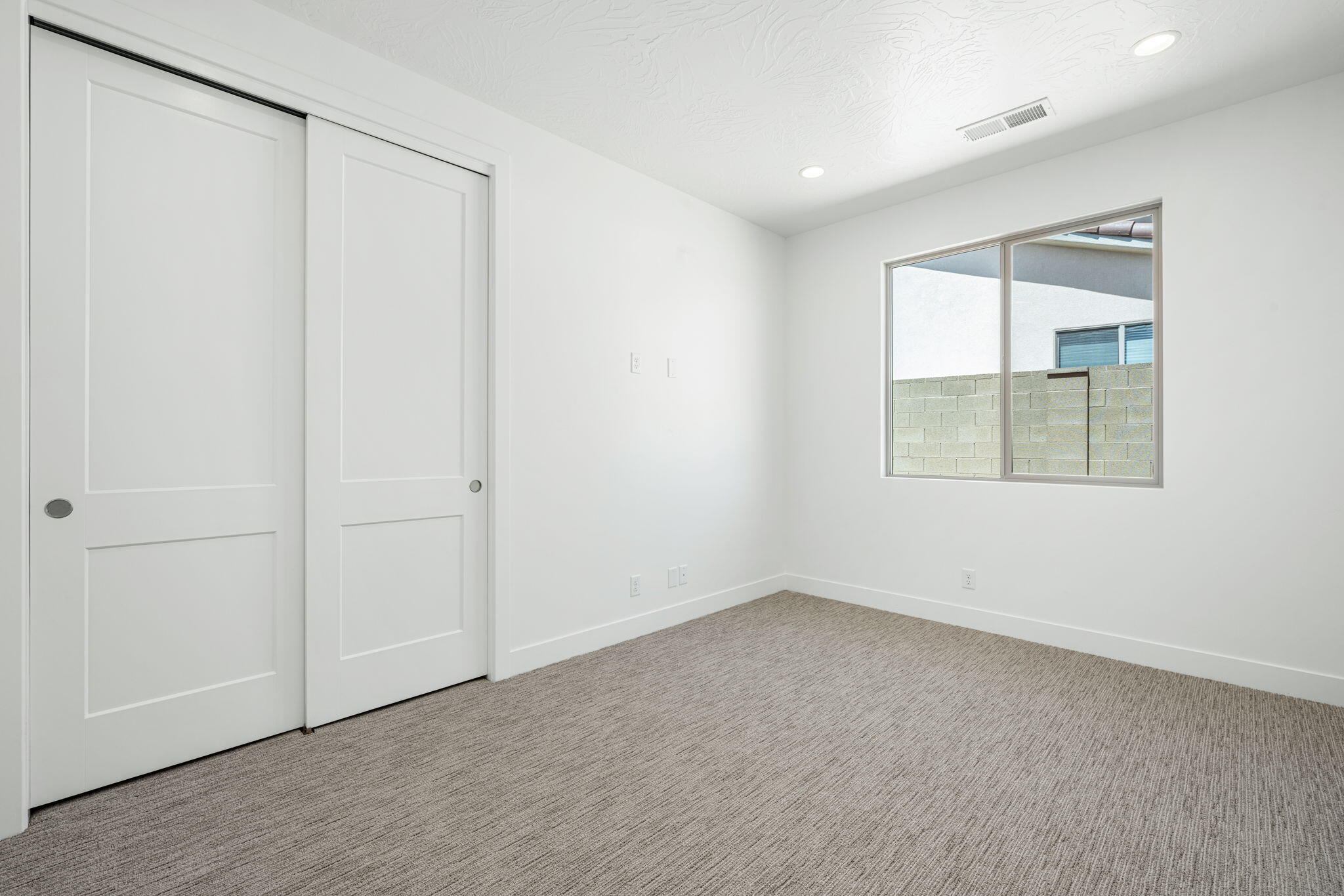 SOLIS AT CORAL CANYON - Residential